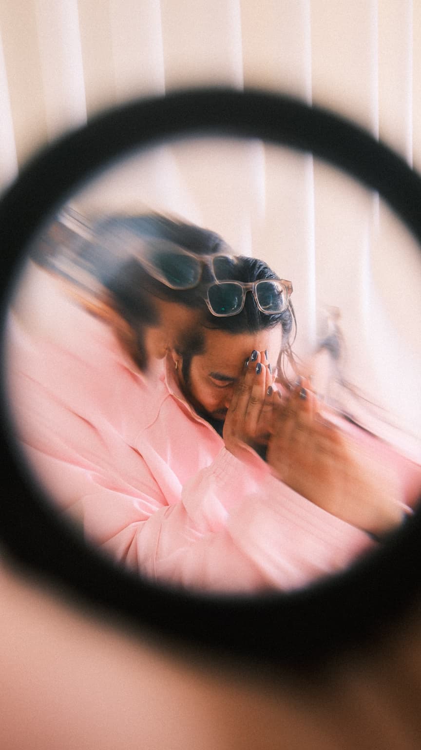 DUKEZ mirror reflection pink suit