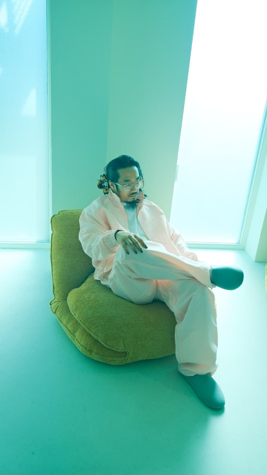 DUKEZ teal light editorial study